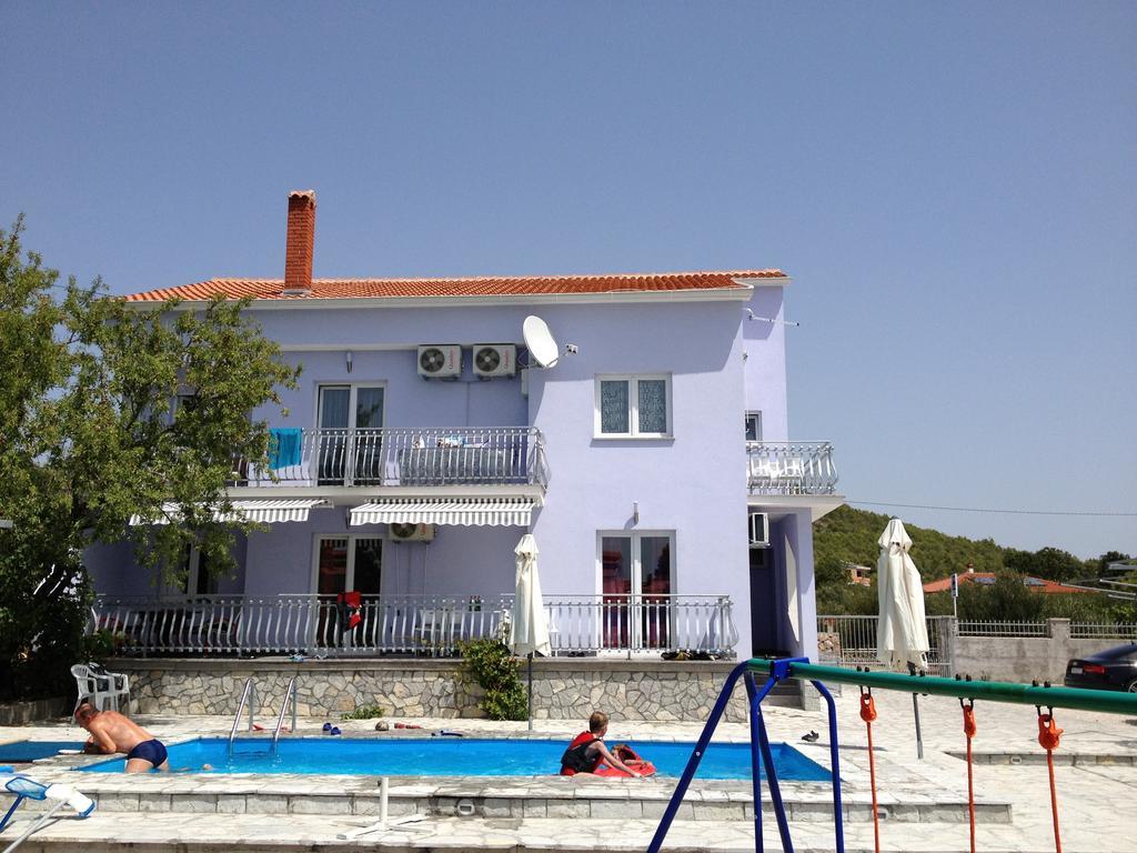 Apartments Jerine Tribalj Exterior foto