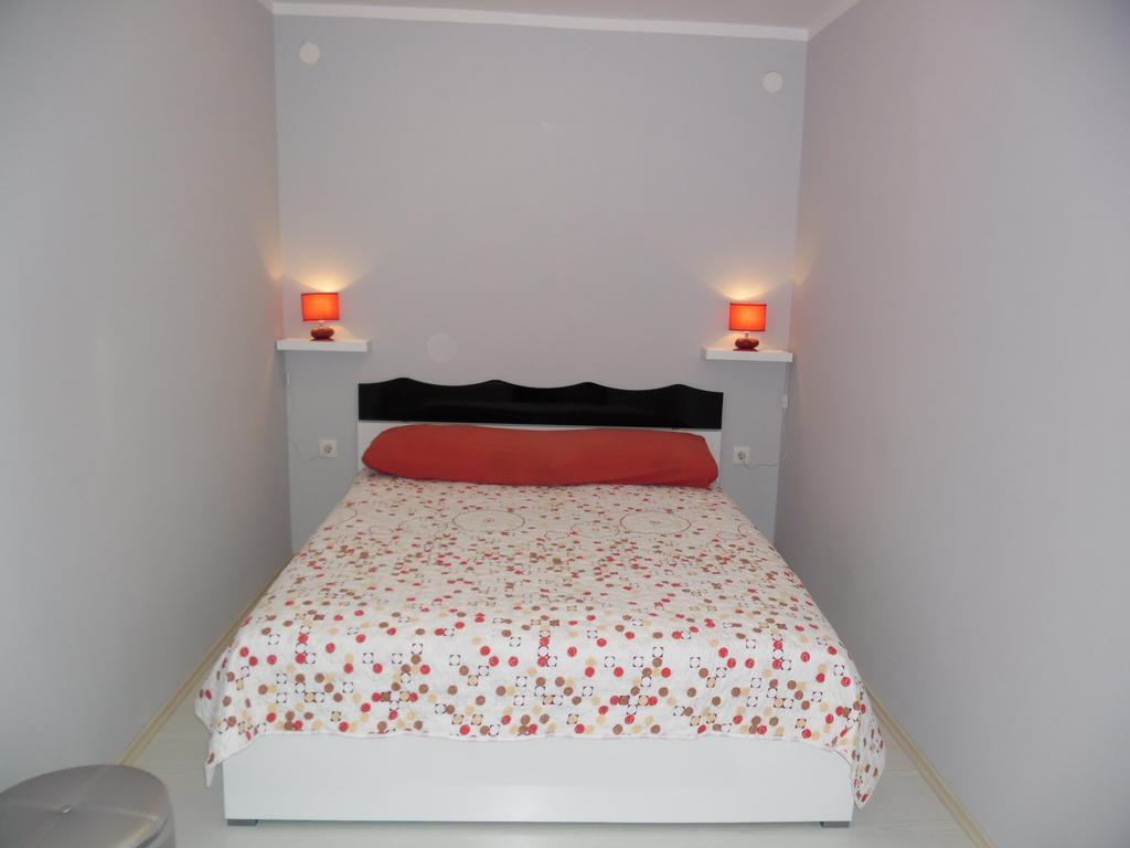 Apartments Jerine Tribalj Habitación foto