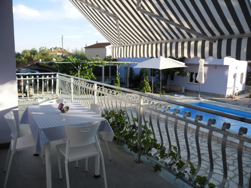 Apartments Jerine Tribalj Habitación foto